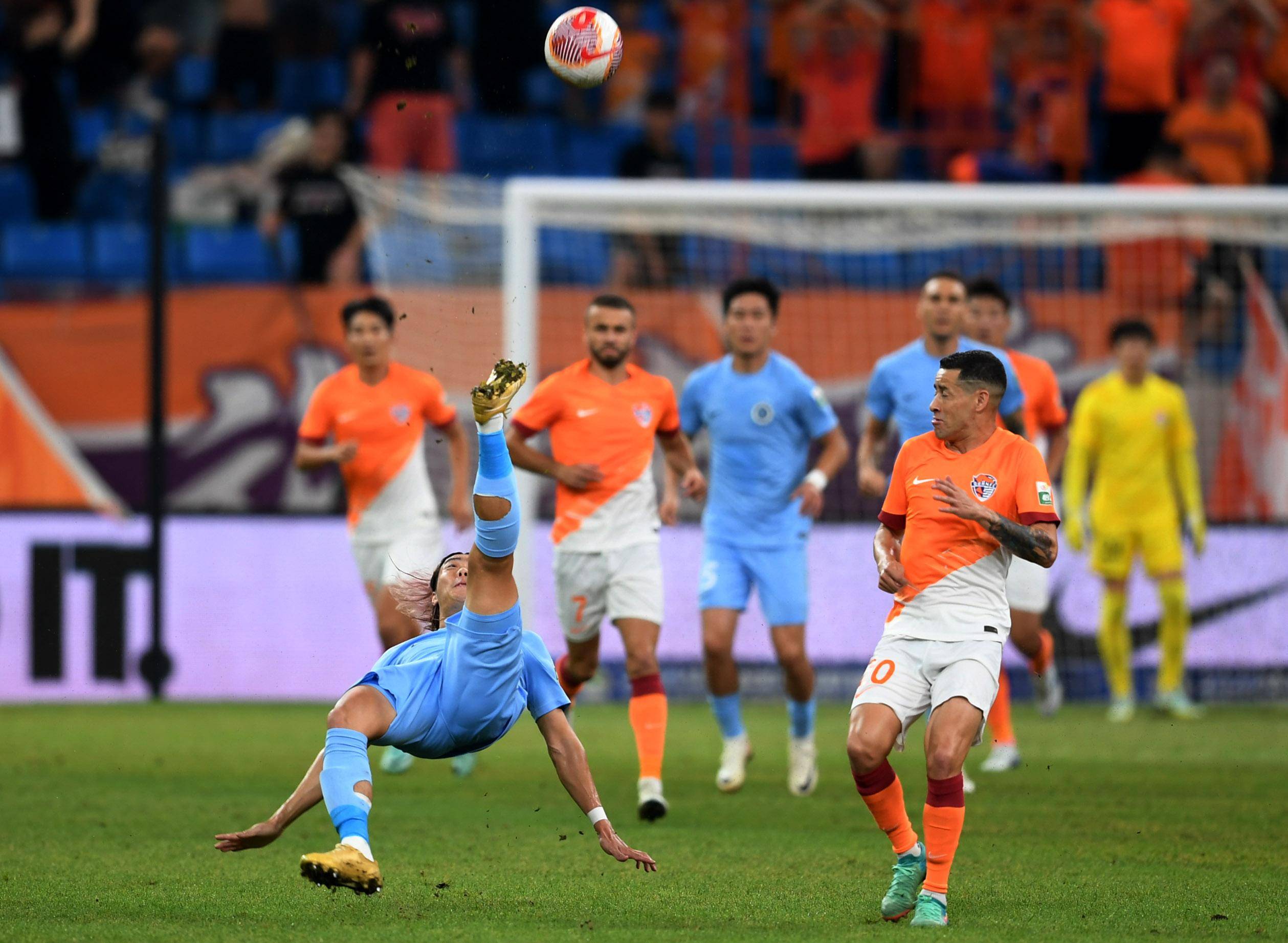 赛场局势的 赛场局势的