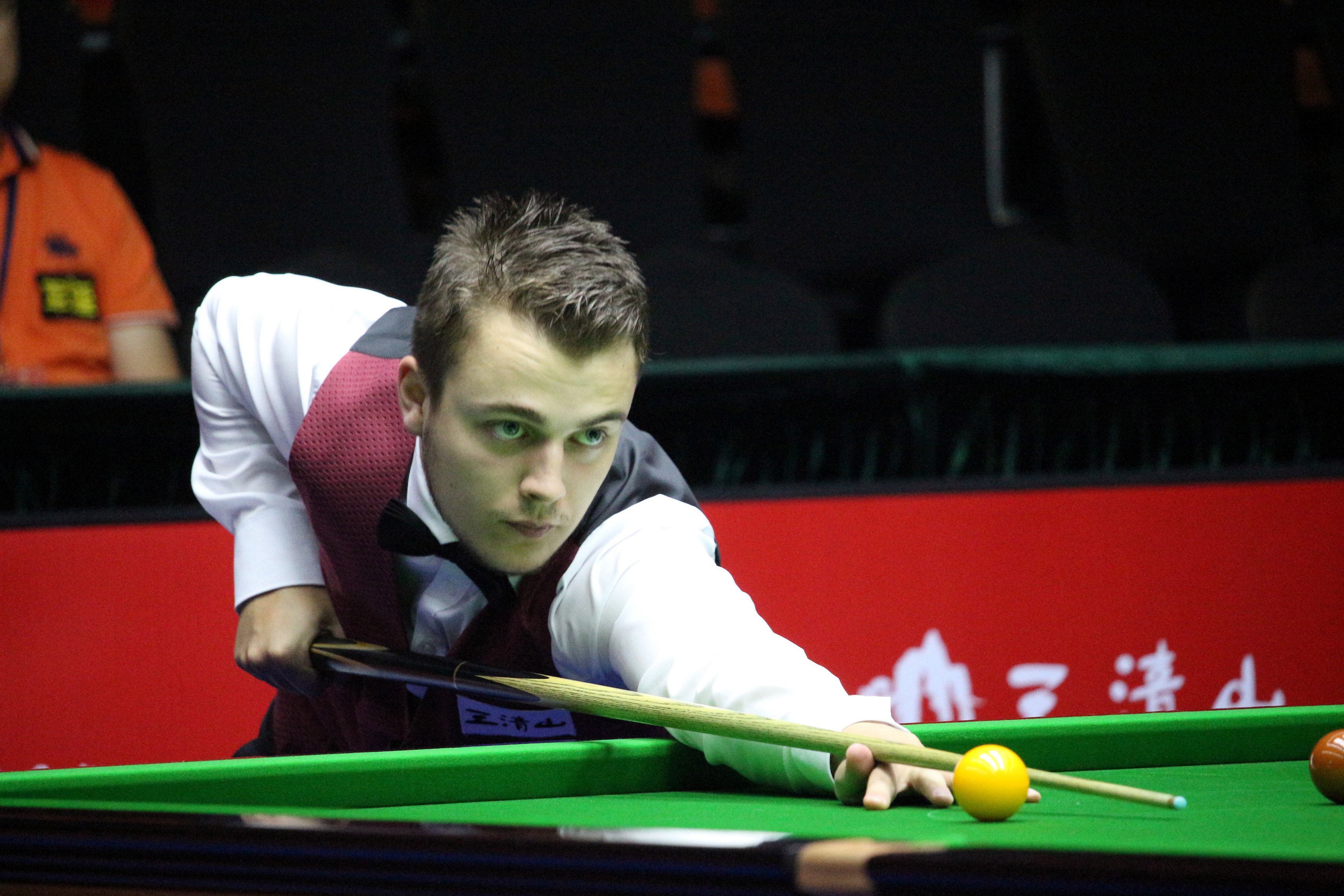 换防夹击 换防夹击